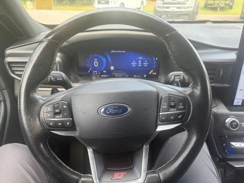 Used 2020 Ford Explorer ST w/ Premium Technology Package AWD/4WD image 32
