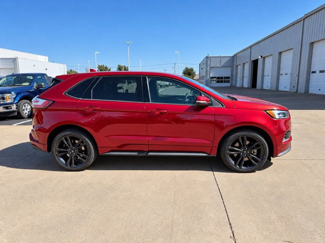 Used 2019 Ford Edge ST w/ Equipment Group 401A AWD/4WD image 4