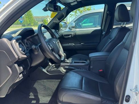 Used 2023 Toyota Tacoma TRD Sport w/ TRD Premium Sport Package AWD/4WD image 24