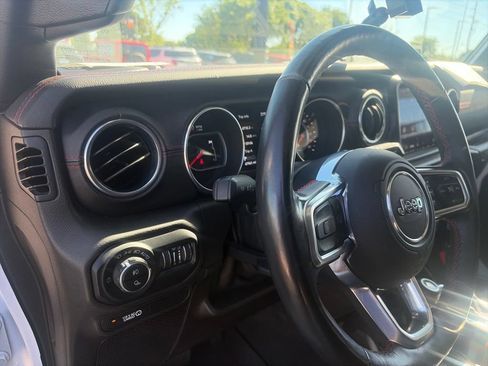 Used 2020 Jeep Gladiator Rubicon AWD/4WD image 29