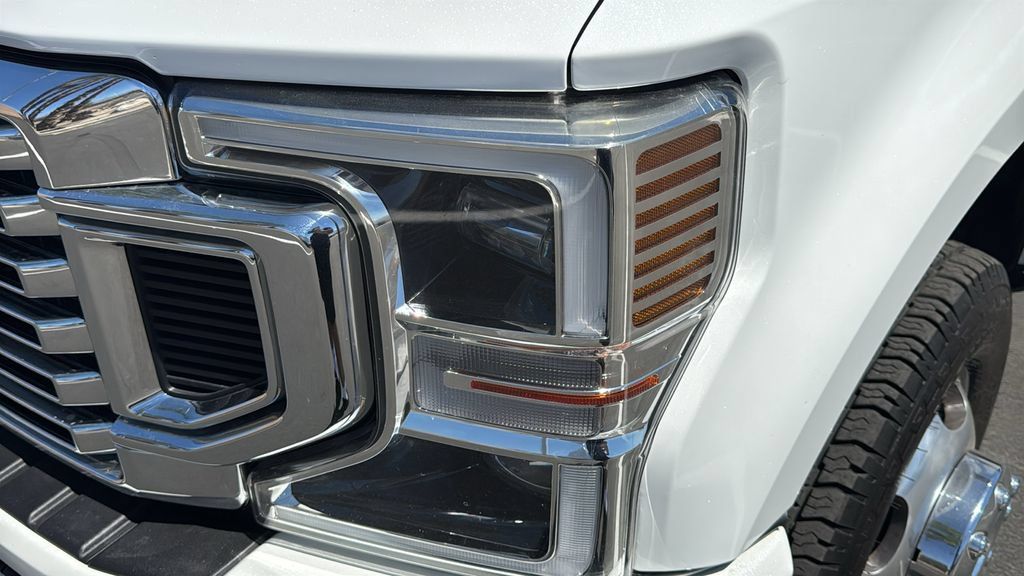 Certified 2020 Ford F350 Platinum AWD/4WD image 6