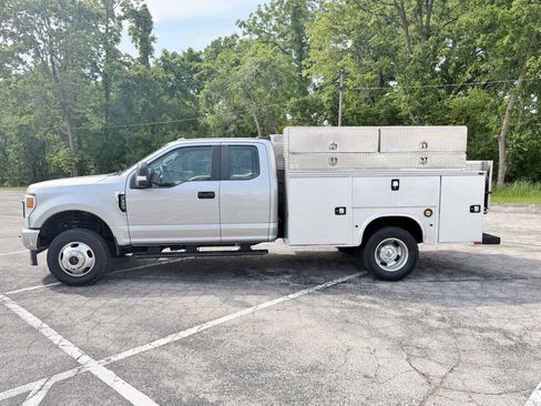 Used 2020 Ford F350 XL w/ Power Equipment Group AWD/4WD image 8
