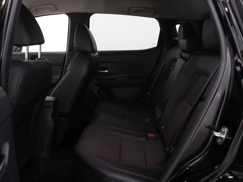 Used 2025 Nissan Kicks SR w/ Illumination Package image 13