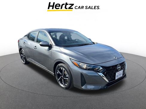 Used 2025 Nissan Sentra SV image 1