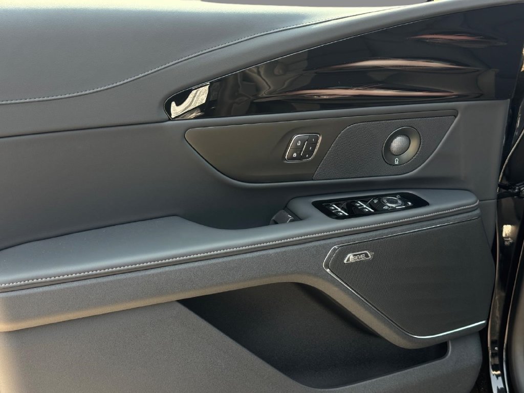New 2026 Lincoln Nautilus Reserve AWD/4WD image 21