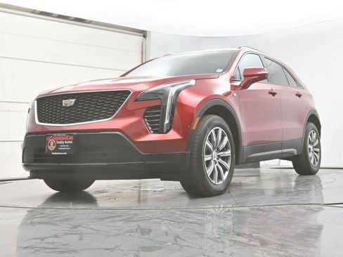 Used 2023 Cadillac XT4 Sport w/ Cold Weather Package AWD/4WD image 32
