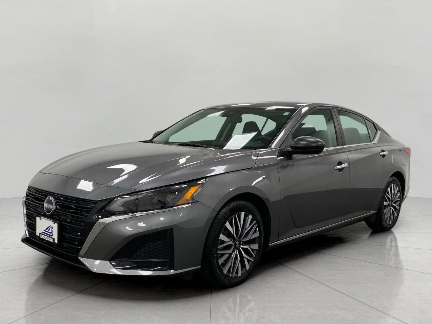Certified 2025 Nissan Altima 2.5 SV FWD image 8