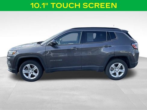 Used 2023 Jeep Compass Latitude AWD/4WD image 7