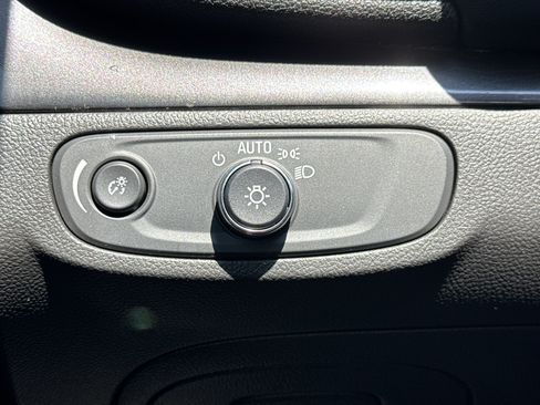 Used 2019 Buick Encore Preferred FWD image 14