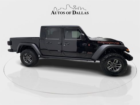 Used 2025 Jeep Gladiator Mojave w/ Safety Group image 10