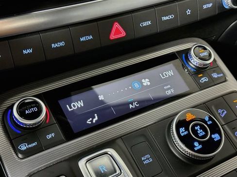 Certified 2024 Hyundai Palisade Calligraphy AWD/4WD image 18