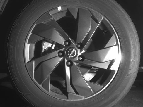 Used 2025 Nissan Rogue SV image 12