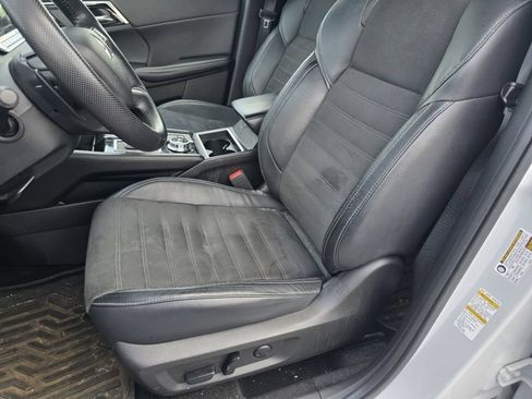 Used 2022 Mitsubishi Outlander SE AWD/4WD image 21