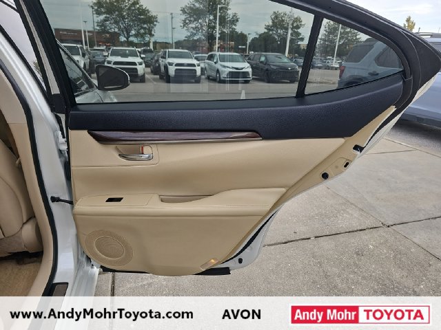 Used 2014 Lexus ES 350 w/ Premium Package FWD image 37