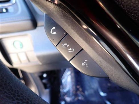 Used 2016 Honda HR-V EX image 16