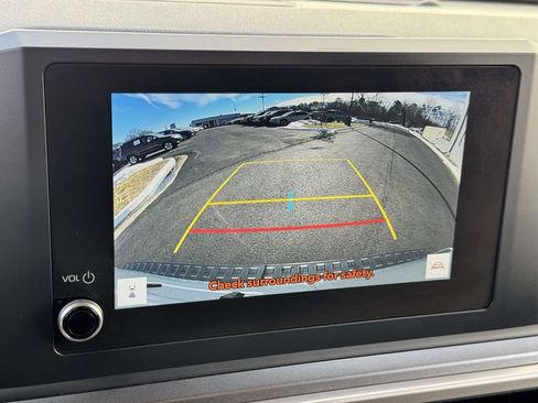 Used 2025 Toyota 4Runner SR5 image 4