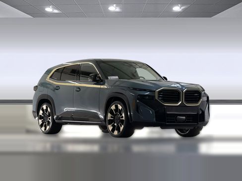 Certified 2023 BMW XM AWD/4WD image 6