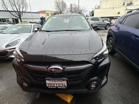 Used 2025 Subaru Outback Premium image 5
