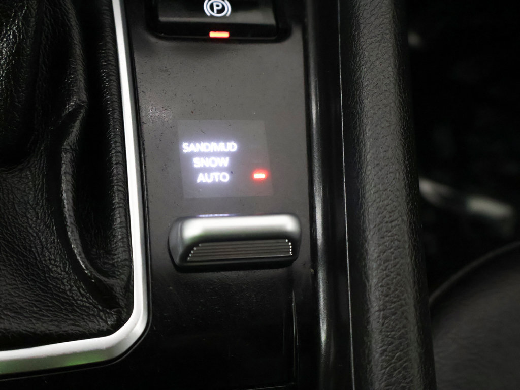Used 2026 Jeep Compass Latitude AWD/4WD image 46