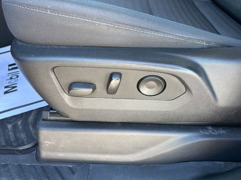 Used 2022 Chevrolet Silverado 1500 Custom image 18