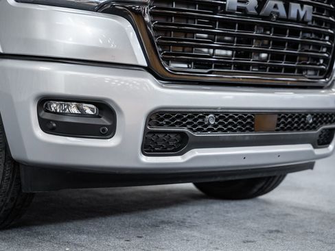 Used 2025 RAM 1500 Laramie w/ Night Edition image 19