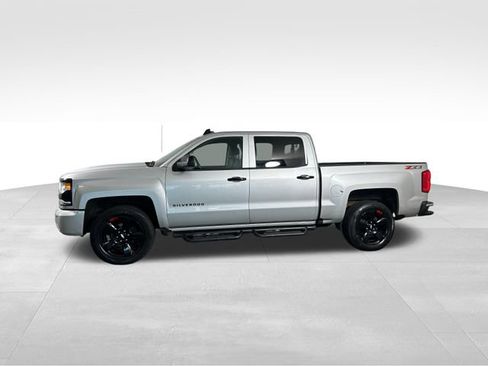 Used 2018 Chevrolet Silverado 1500 LTZ Z71 w/ Redline Edition AWD/4WD image 3
