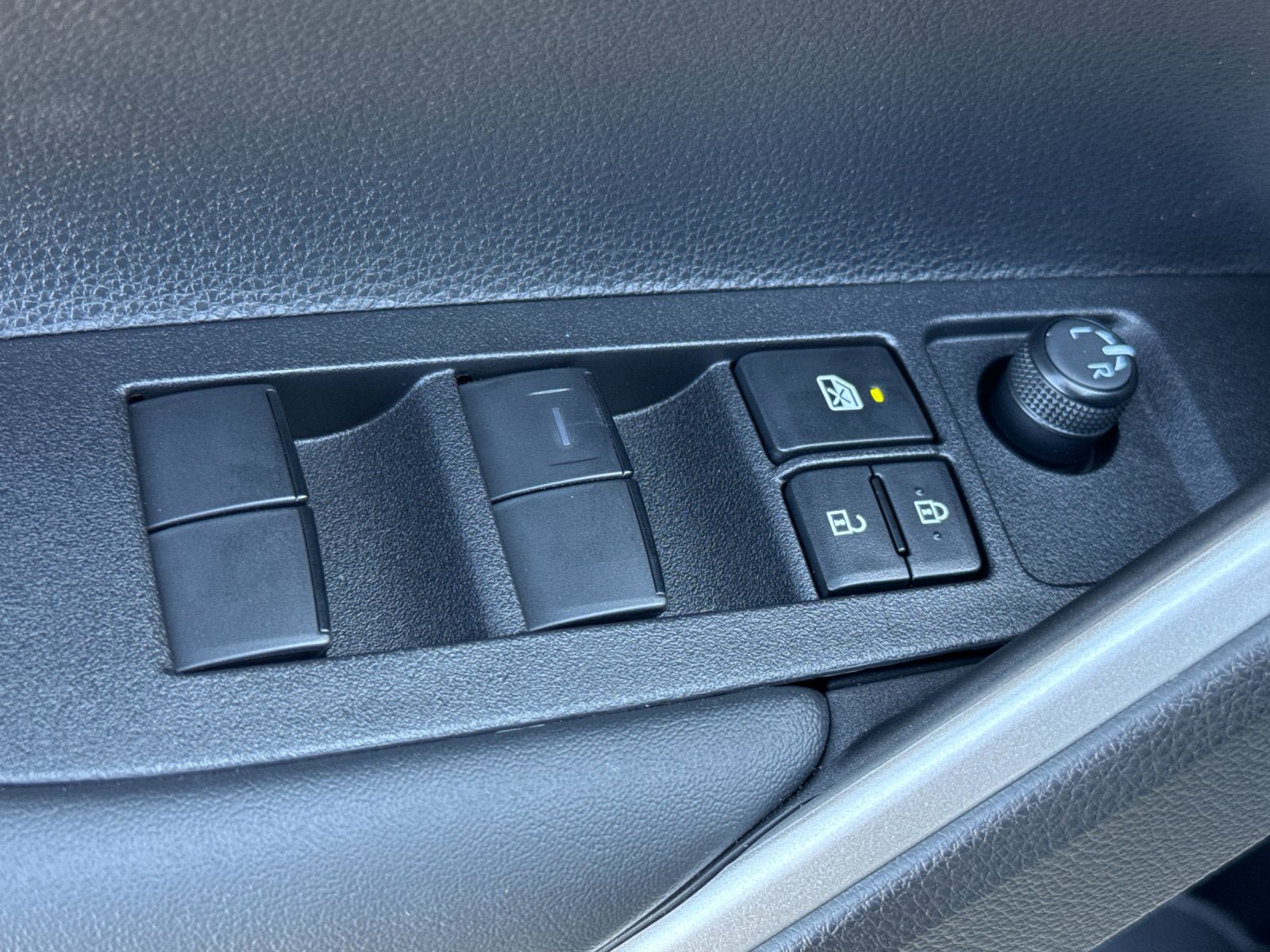 New 2026 Toyota Corolla Cross LE FWD image 49