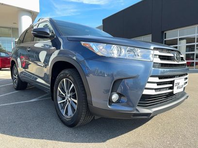 Used 2017 Toyota Highlander AWD V6