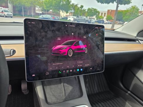 Used 2022 Tesla Model 3 Standard Range RWD image 17