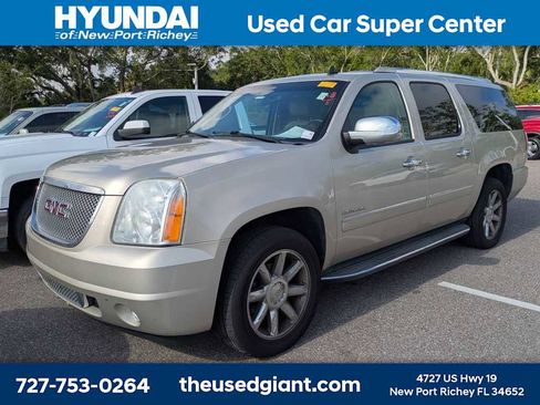 Used 2013 GMC Yukon XL Denali RWD image 1