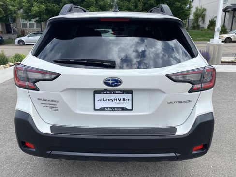 Certified 2024 Subaru Outback Premium w/ Popular Package #1A AWD/4WD image 5