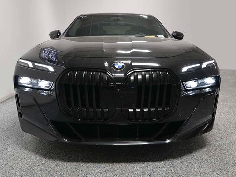 Certified 2023 BMW 760i xDrive w/ Luxury Rear Seating Package AWD/4WD image 2