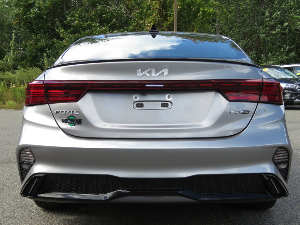 Used 2023 Kia Forte GT-Line w/ GT-Line Premium Package FWD image 6