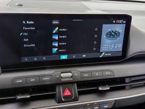 Used 2025 Kia K4 FWD image 17