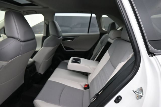 Used 2025 Toyota RAV4 Limited AWD/4WD image 23