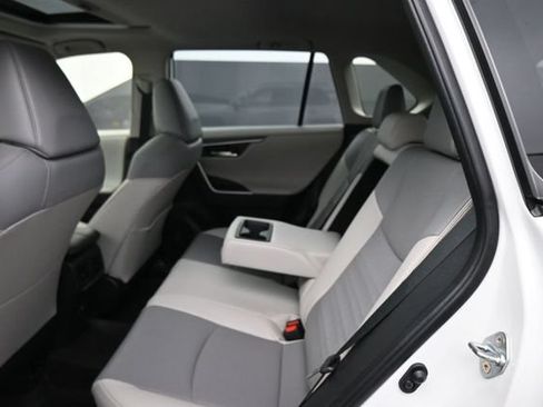Used 2025 Toyota RAV4 Limited AWD/4WD image 23