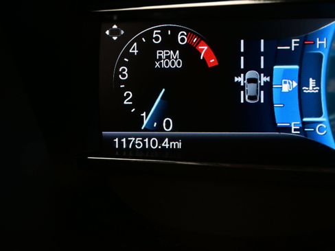 Used 2019 Ford Explorer Sport w/ Equipment Group 401A AWD/4WD image 30