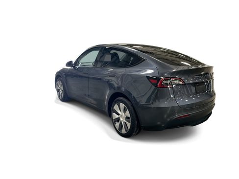 Certified 2023 Tesla Model Y AWD image 4