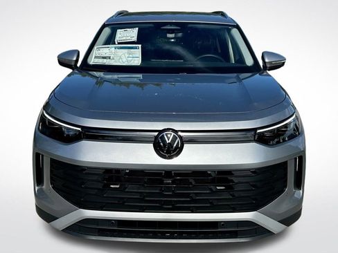 New 2026 Volkswagen Tiguan S FWD image 8