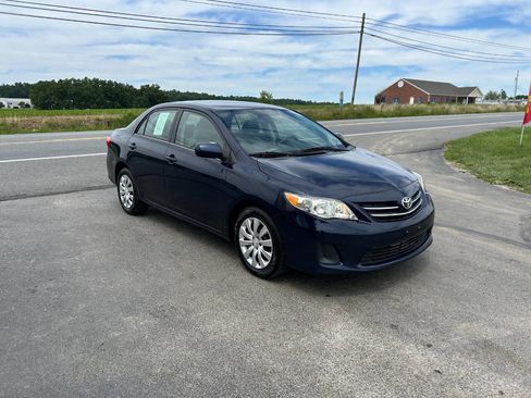 Used 2013 Toyota Corolla LE Special Edition image 4