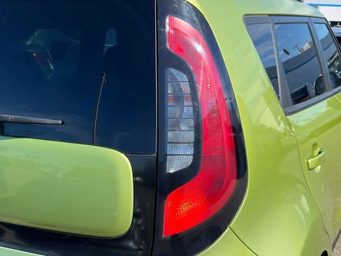 Used 2015 Kia Soul image 17
