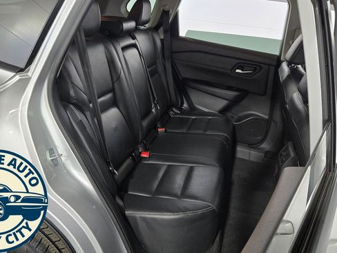 Used 2022 Nissan Rogue SL FWD image 36