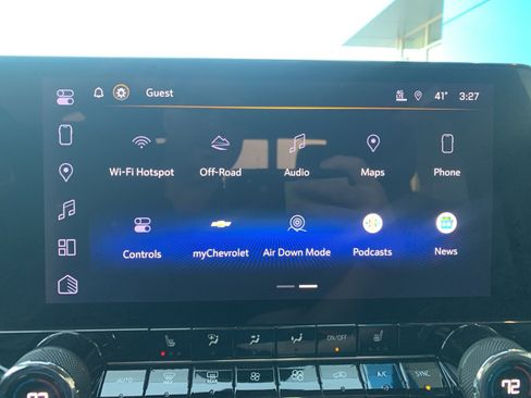 New 2025 Chevrolet Colorado Z71 w/ Midnight Edition image 19