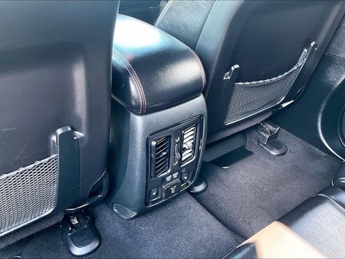 Used 2024 Dodge Durango GT AWD/4WD image 10