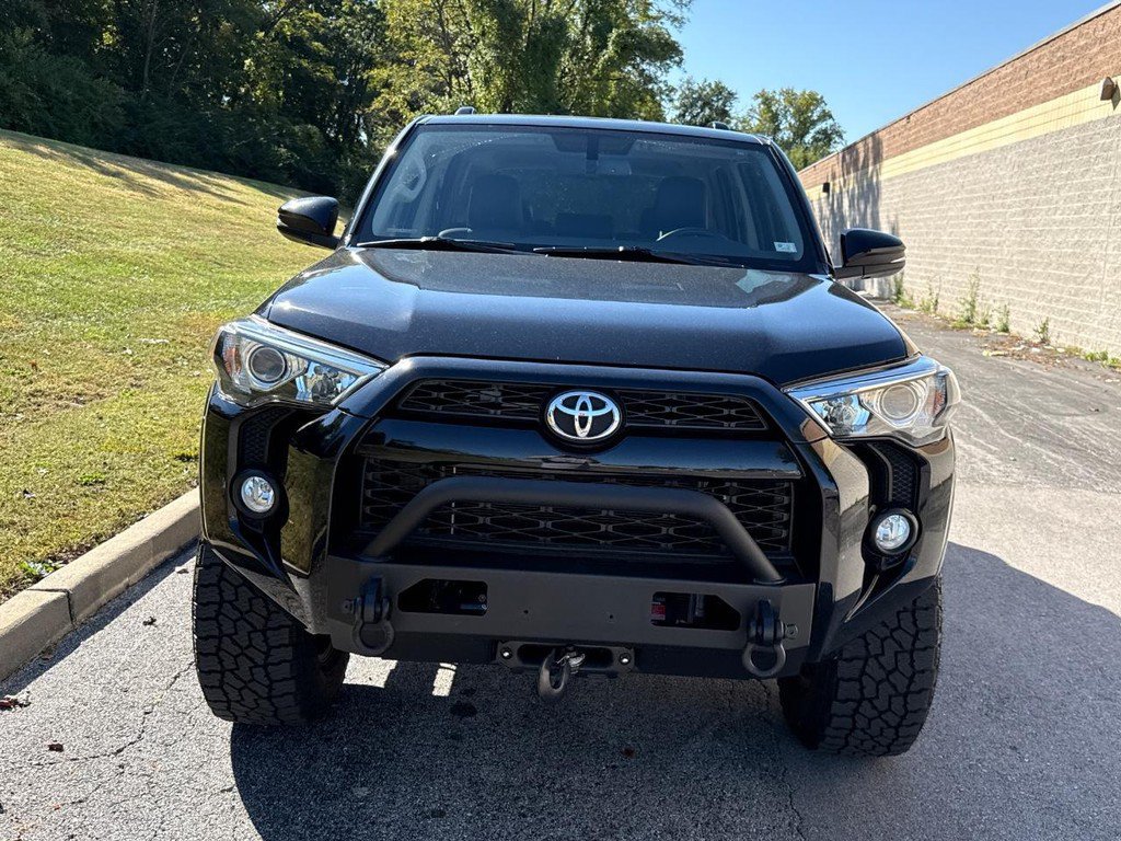 Used 2018 Toyota 4Runner SR5 Premium AWD/4WD image 8