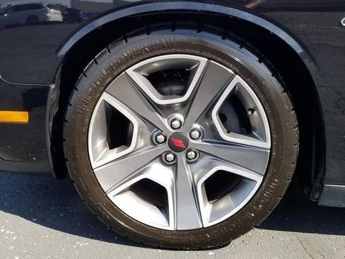 Used 2012 Dodge Challenger R/T image 27