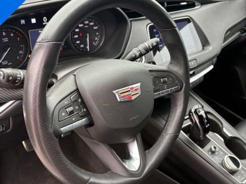 Used 2022 Cadillac XT4 Sport AWD/4WD image 16