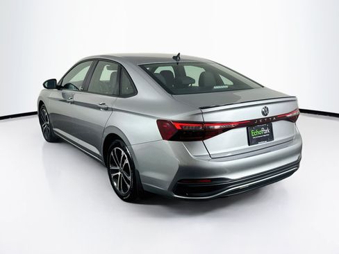 Used 2025 Volkswagen Jetta Sport FWD image 5