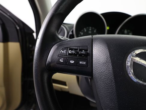 Used 2011 MAZDA MAZDA3 i Touring image 32