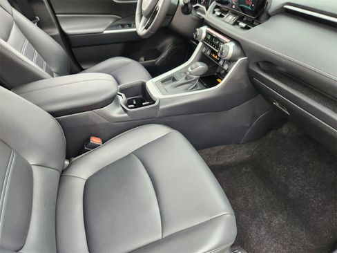 Used 2024 Toyota RAV4 XLE Premium image 20